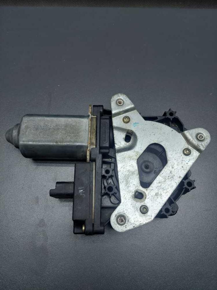 Motorek stahování okna pravý zadní Peugeot 807 Citroen C8 Lancia Pedra Fiat Ulysse 0206008907