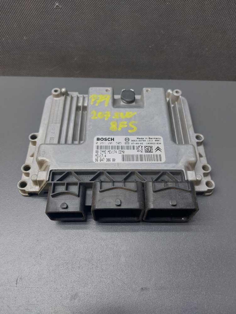 Řídící jednotka motoru 1.4 VTI 70 kW 8FS 0261201505 MEV17.4 9664738680 Citroen Peugeot