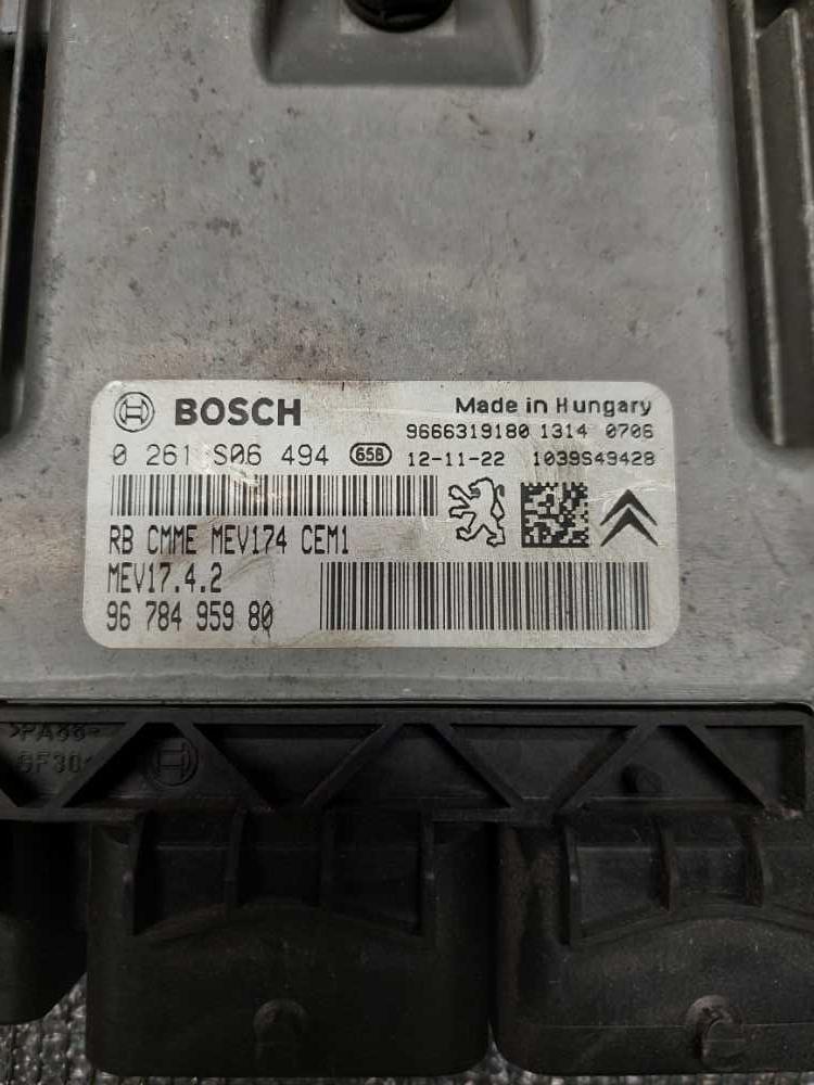 Řídící jednotka motoru 1.4 VTI 70 kW 8FP 0261S06494 MEV17.4.2 9678495980 Citroen Peugeot