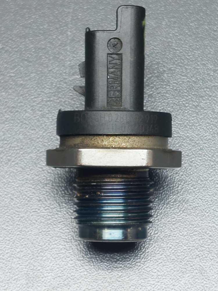 Čidlo tlaku paliva 2.2 HDI 115 kW 4HN 0281002919 Peugeot 4007 Citroen C-Crosser Outlander