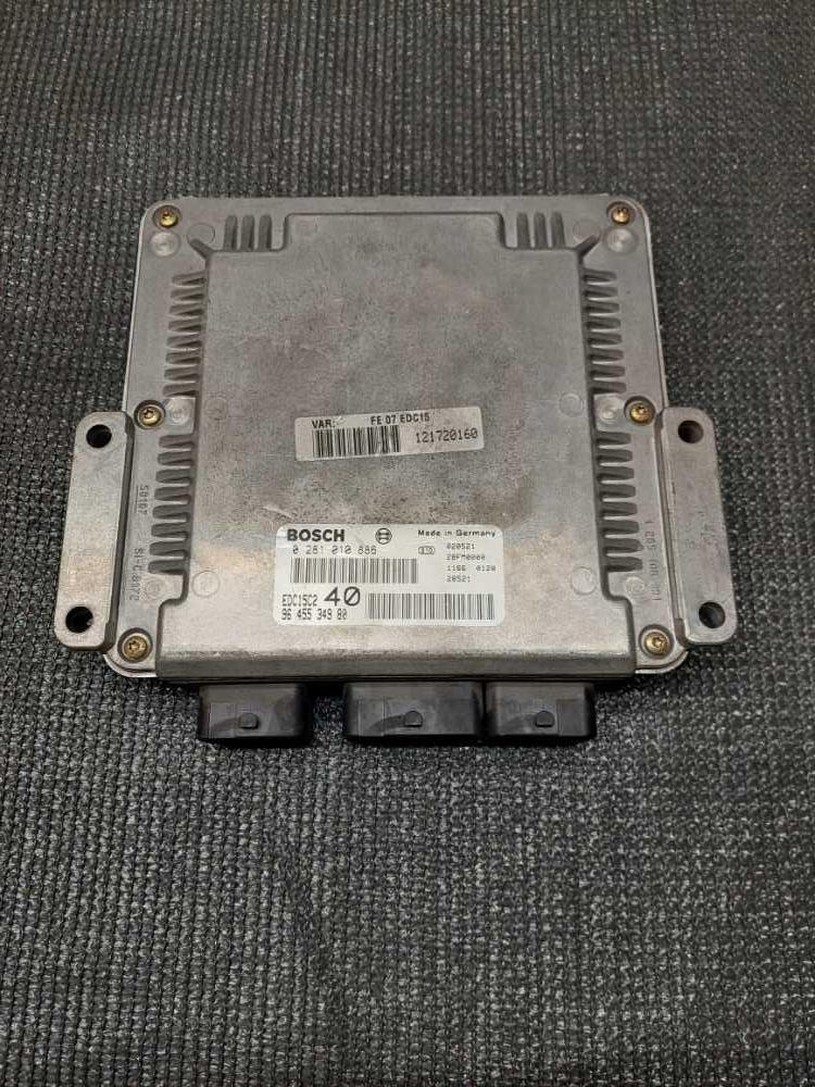 Řídící jednotka motoru 2.2 HDI 98 kW 4HX 0281010886 EDC15C240 9645534980 Citroen Peugeot