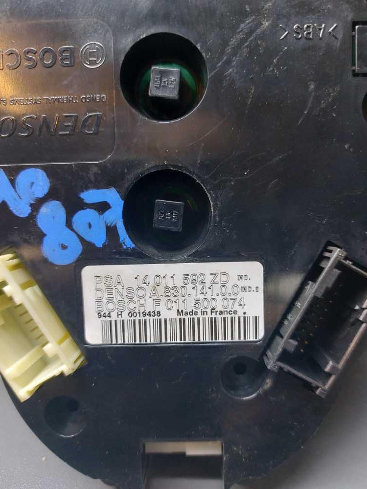 Ovládání topení Peugeot 807 Citroen C8 Lancia Phedra Fiat Ulysse 14011592ZD A83014100F011500074