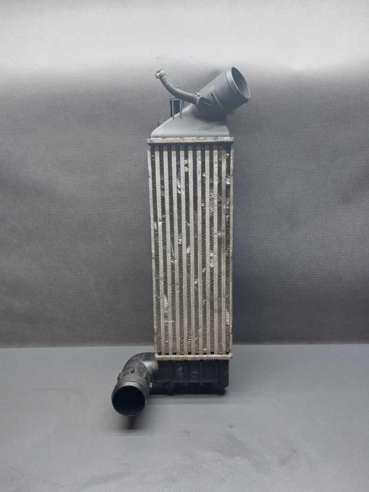 Intercooler Peugeot 807 / Citroen C8 / Phedra / Ulysse 2.0HDI 79-80kW 2.2HDI 94kW 1489396080 0384G0