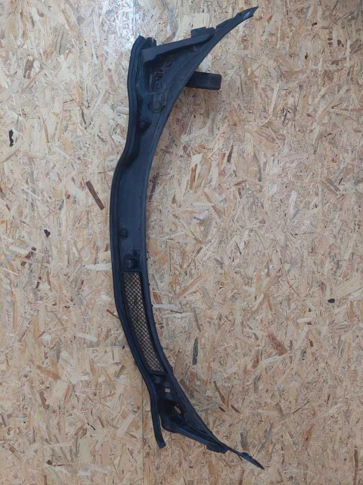 Plast pod čelní okno / torpédo Peugeot 807 Citroen C8 Lancia Phedra Fiat Ulysse 1490075077