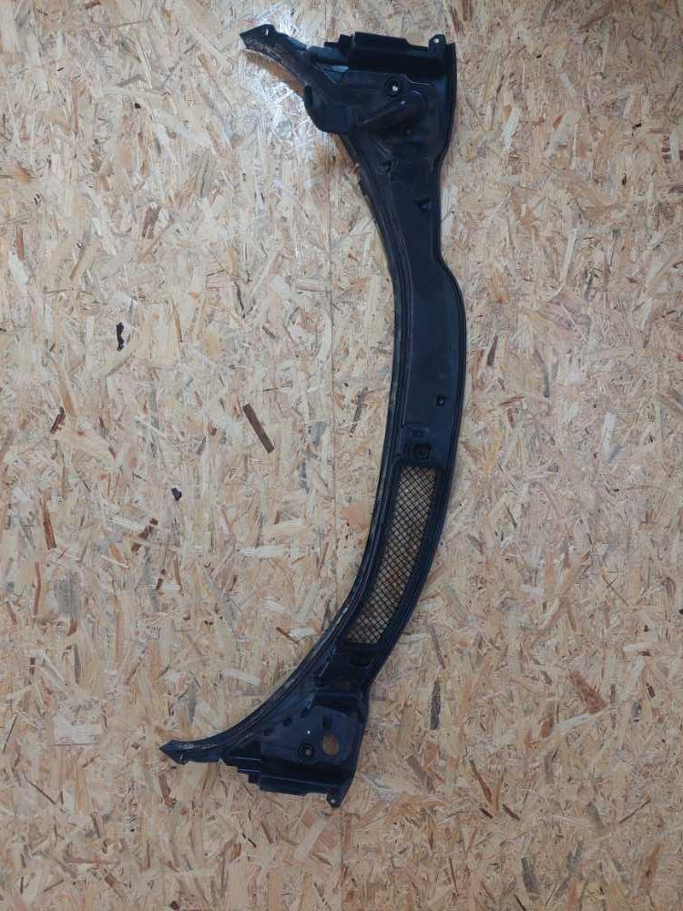 Plast pod čelní okno / torpédo Peugeot 807 Citroen C8 Lancia Phedra Fiat Ulysse 1490075077