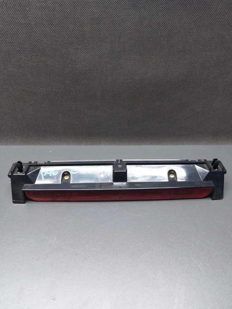 Třetí brzdové světlo Peugeot Expert Citroen Jumpy Fiat Scudo II od 2006 / Peugeot 807 Citroen C8 výklopné dveře 38310004