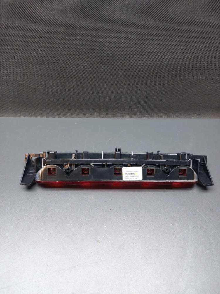 Třetí brzdové světlo Peugeot Expert Citroen Jumpy Fiat Scudo II od 2006 / Peugeot 807 Citroen C8 výklopné dveře 38310004