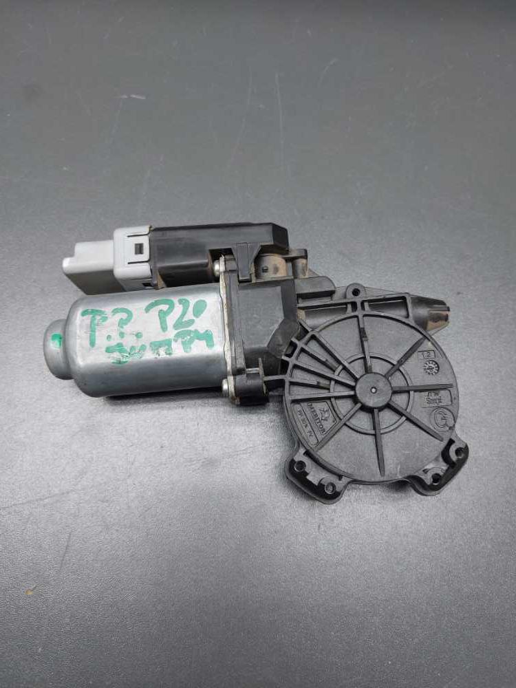 Motorek stahování okna pravý přední Peugeot Expert Citroen Jumpy Fiat Scudo II od 2006 400983E