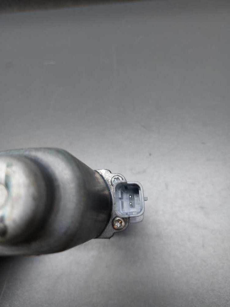 Motorek stahování okna pravý přední Peugeot Partner Citroen Berlingo III od 2008 402104B