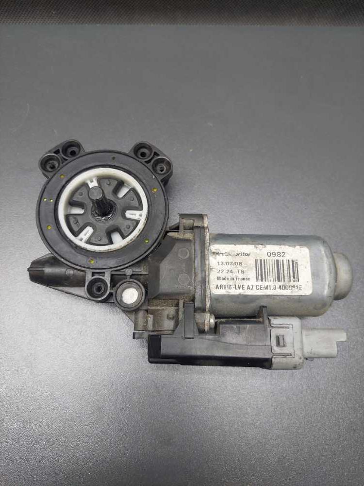 Motorek stahování okna levý přední Peugeot Expert Citroen Jumpy Fiat Scudo od 2006 440787E 400982E