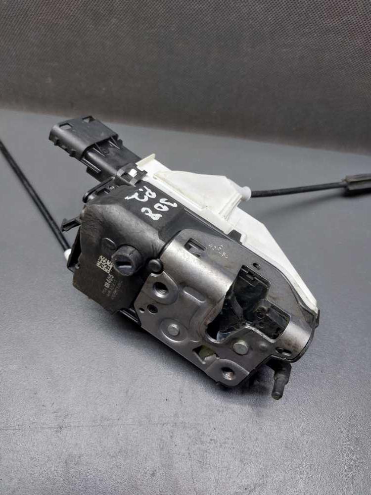 Zámek dveří pravý přední Citroen Berlingo Peugeot Partner III od 2008 828405 A01851 6 pinů