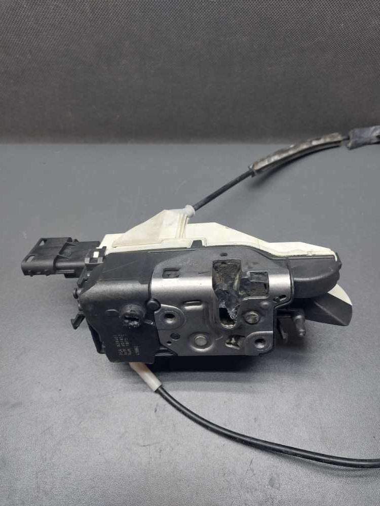 Zámek dveří pravý přední Citroen Berlingo Peugeot Partner III od 2008 828407 A01853 6 pinů