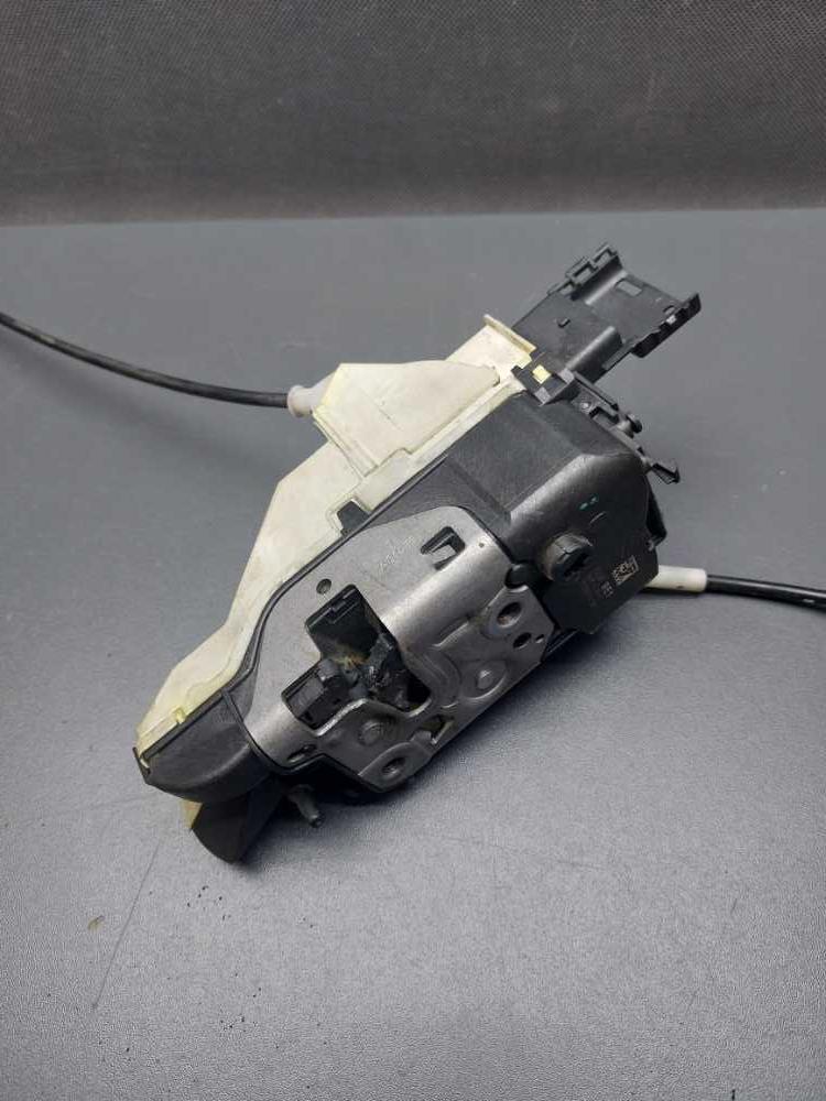 Zámek zadních křídlových dveří Citroen Berlingo Peugeot Partner III od 2008 8719E1 s vnitřní klikou