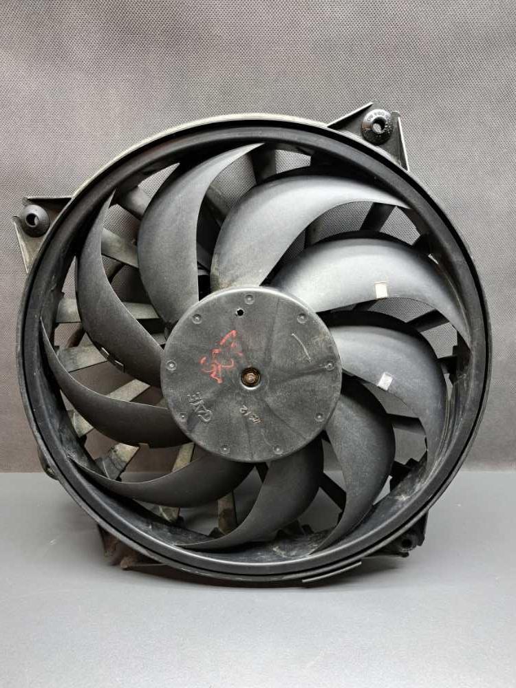 Ventilátor chladiče Peugeot Partner 307 308 3008 406 5008 807 Expert RCZ / Citroen Berlingo Jumpy C8 C4 Picasso C5 DS4 DS5 / Fiat Scudo 9635466180 8117X4