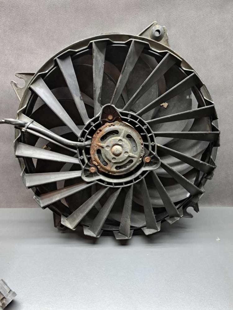 Ventilátor chladiče Peugeot 307 308 406 5008 607 807 Partner RCZ / Citroen C8 C4 Picasso C5 Berlingo 9635494380 5020084