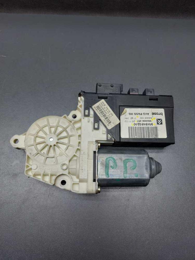 Motorek stahování okna pravý přední Citroen C5 do 2008 9648485280 990406-201 A90406-033