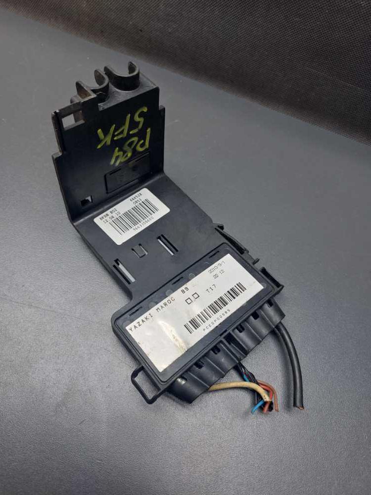 Pojistkový box baterie Peugeot Partner / 308 / Citroen Berlingo III od 2008 / 9663704680 66652X