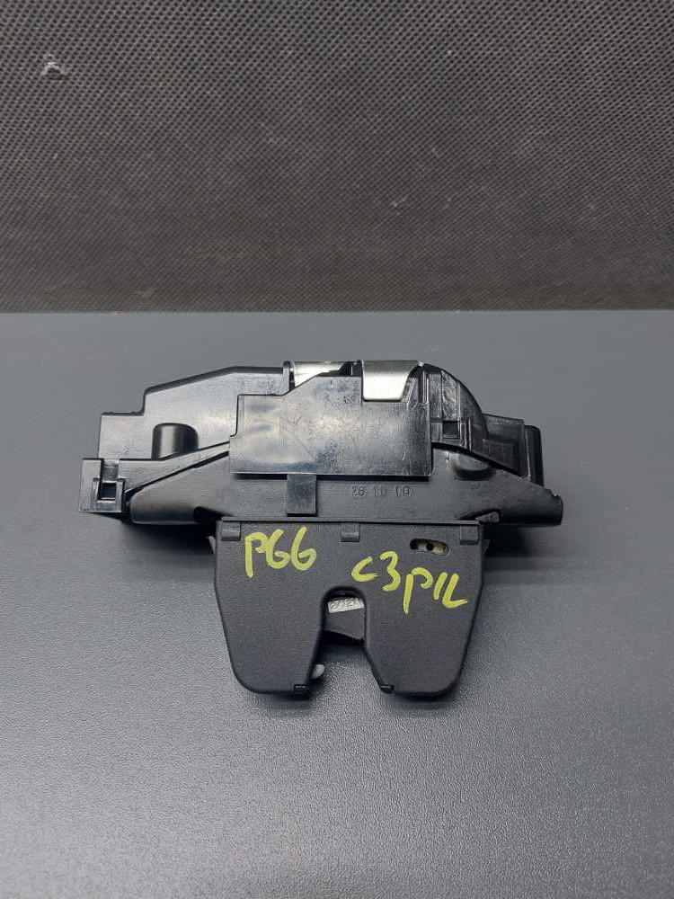 Zámek víka kufru Citroen C3 Picasso C4 Picasso C5 X7 Berlingo / Peugeot 207 Partner 9671153780