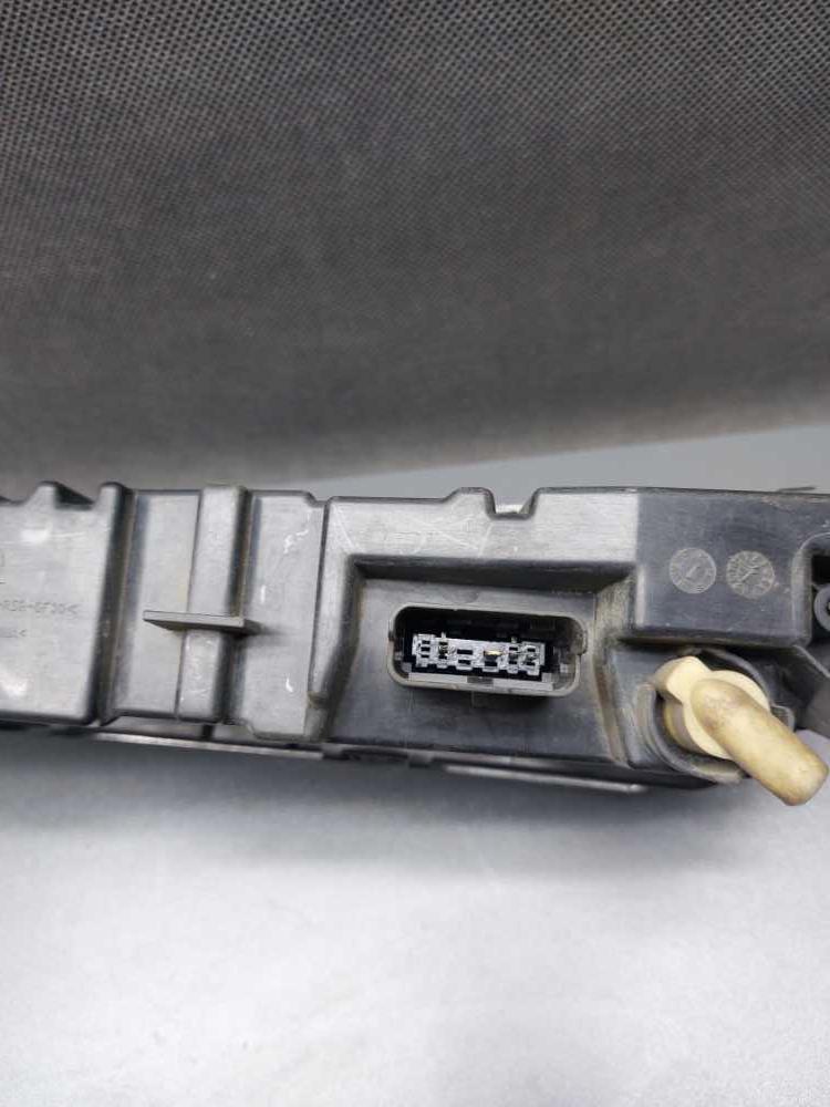 Světlo LED denní svícení pravé Citroen C4 Grand Picasso II 2013- 9676036480 89209021 poškozeno viz foto