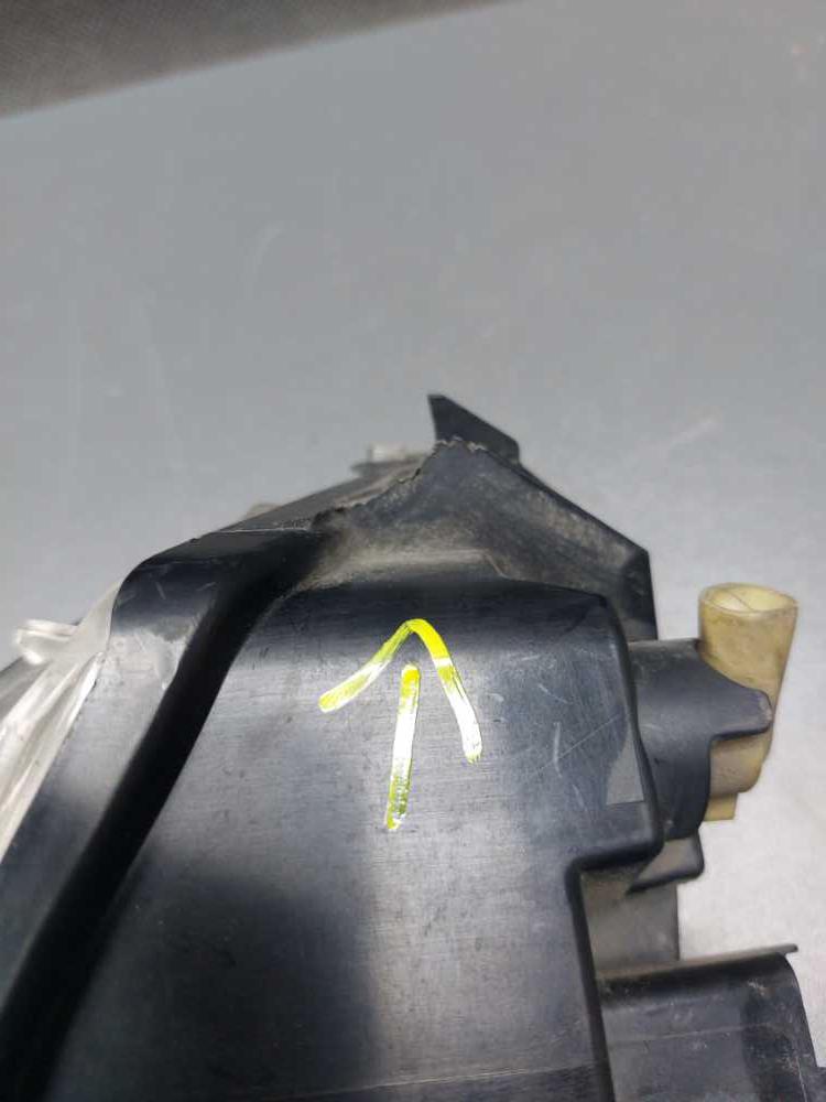 Světlo LED denní svícení levé Citroen C4 Grand Picasso II 2013- 9676036580 89209011 poškozeno viz foto