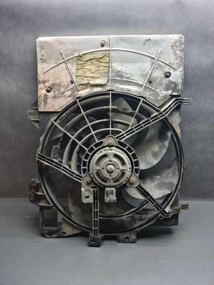 Ventilátor chladiče Citroen C2 C3 Picasso C-Elysse DS3 / Peugeot 1007 207 208 2008 301 9680102880 5020480 8128A7