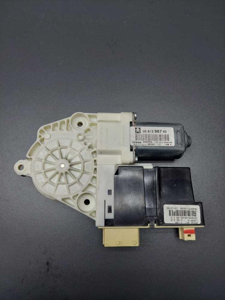 Motorek stahování okna levý přední Citroen C5 do 2008 9681596780 964866-100 965496-100