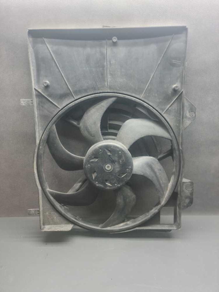 Ventilátor chladiče Citroen C2 C3 Picasso C-Elysse DS3 / Peugeot 1007 207 208 2008 301 9682895680 GMV140CEMOO