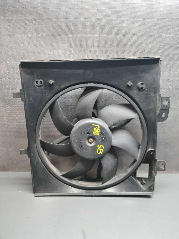 Ventilátor chladiče Citroen C2 C3 Picasso DS3 / Peugeot 1007 207 208 2008 9682902080 M143208 FS1576