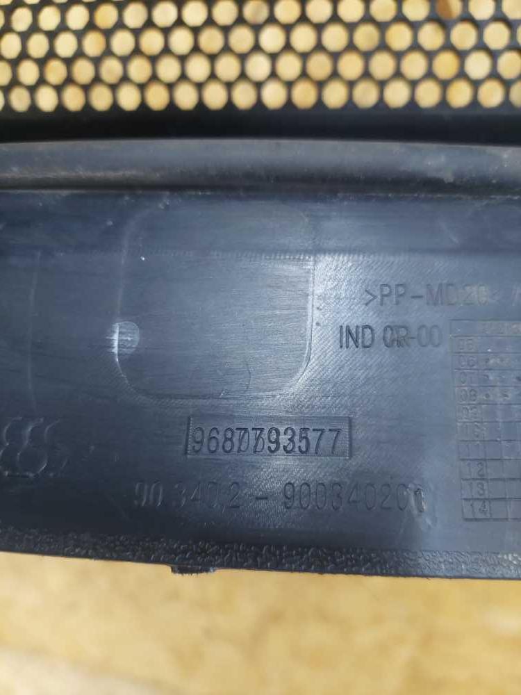 Plast pod čelní okno / torpédo Citroen C4 Grand Picasso do 2013 9687793577 9687792077