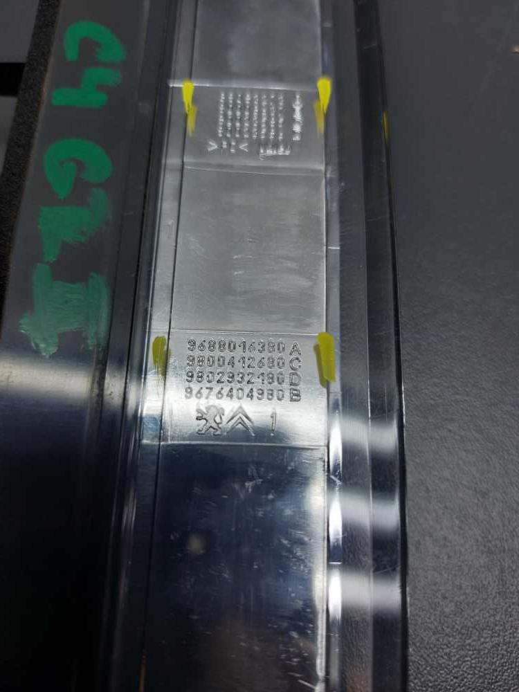 Třetí brzdové světlo Citroen C4 Grand Picasso II od 2013 / Peugeot 508SW 9688016380 9800412680 9802932180 9676404980