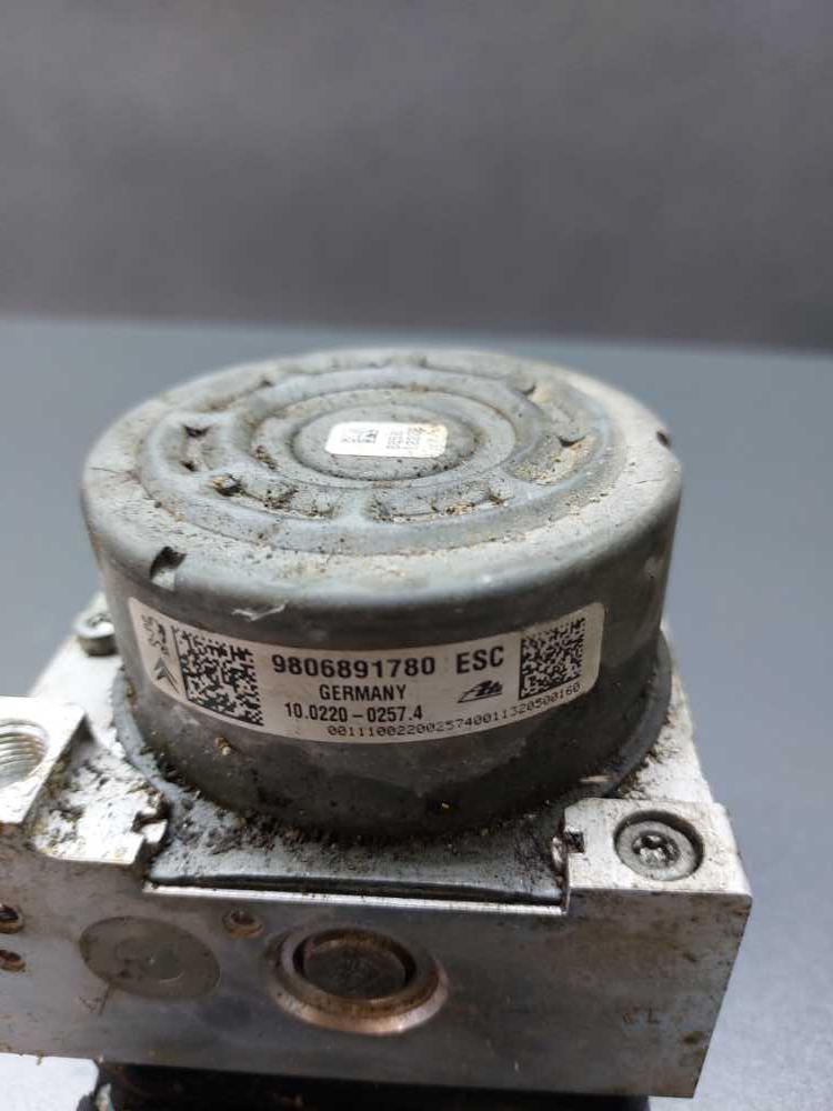 Jednotka ABS Peugeot 208 9806891780 10.0220-0257.4 10.0915-1178.3 10.0622-3389.1 POSKOZENO
