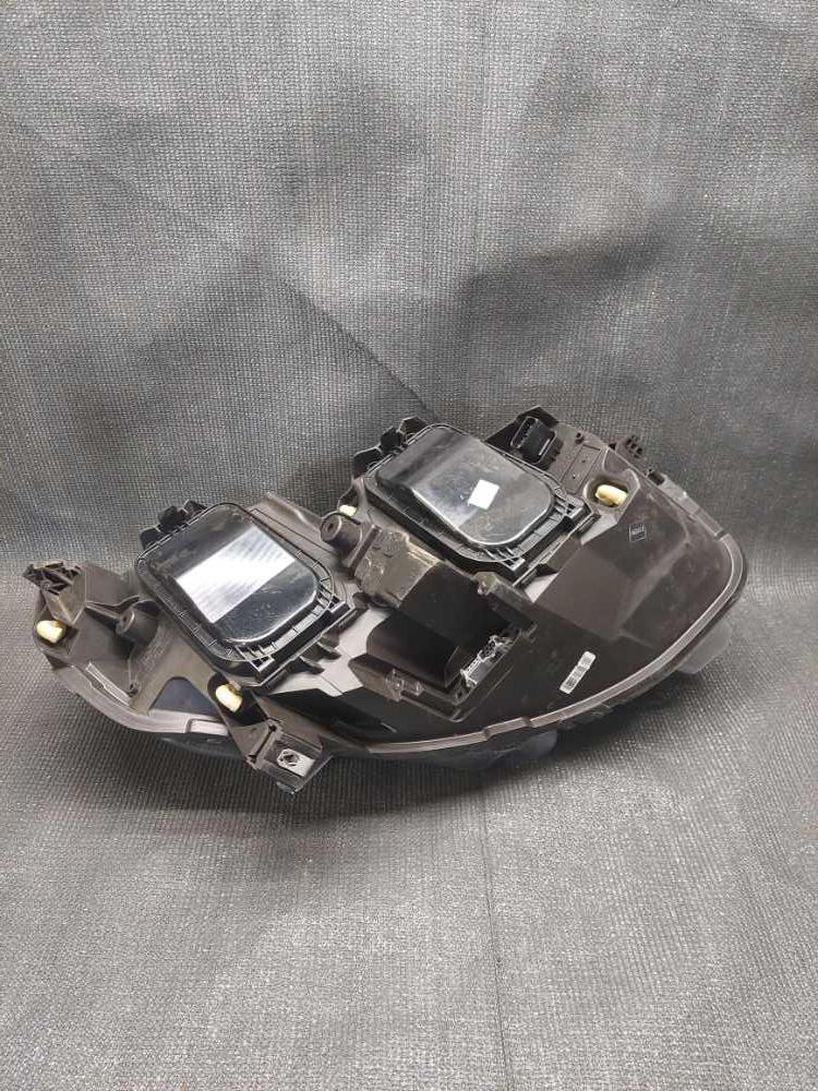 Světlo levé přední bixenon Peugeot Expert / Traveller 9808573580 ulomené držáky viz foto