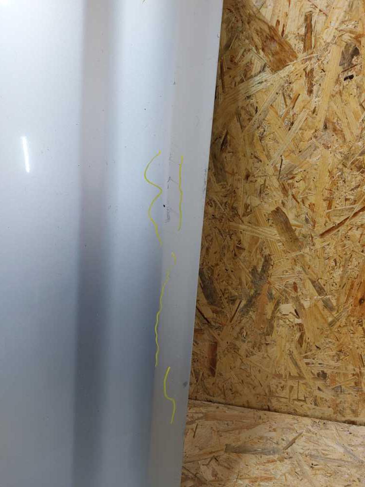 Dveře levé přední Peugeot 4007 Citroen C-Crosser Stříbrná KTS drobné oděrky, bez lišty pod oknem