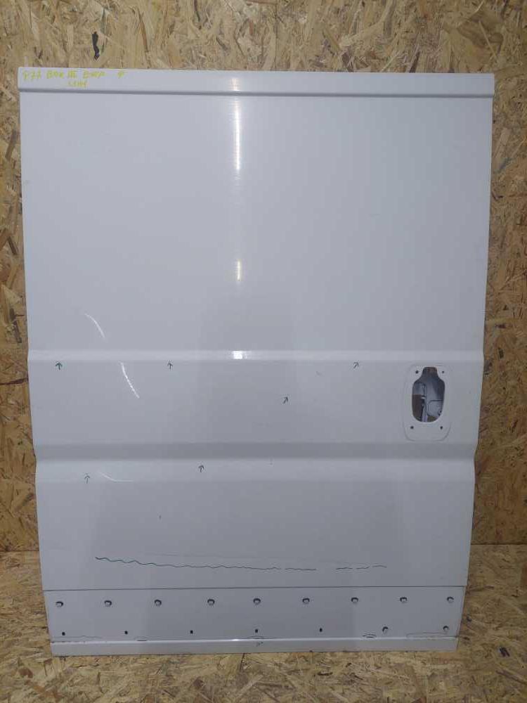 Dveře pravé zadní Peugeot Boxer Citroen Jumper Fiat Ducato III od 2006 L1 H1 Bílá EWP drobné vady