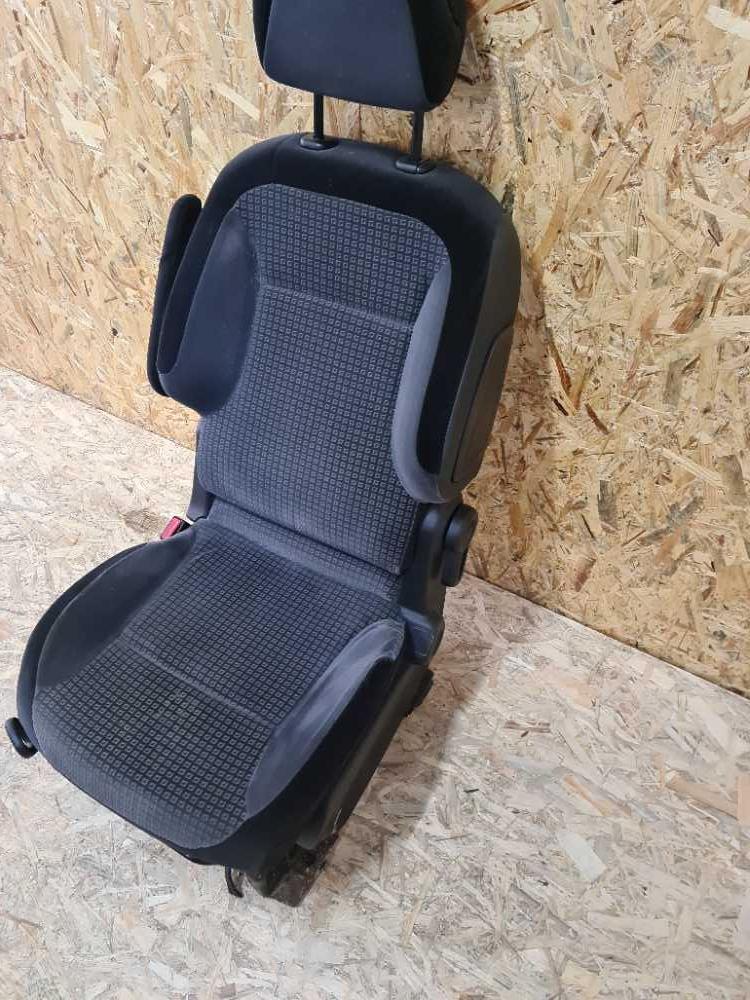 Sedadlo levé přední Citroen Berlingo Peugeot Partner III od 2008 airbag lehce prosezený sedák