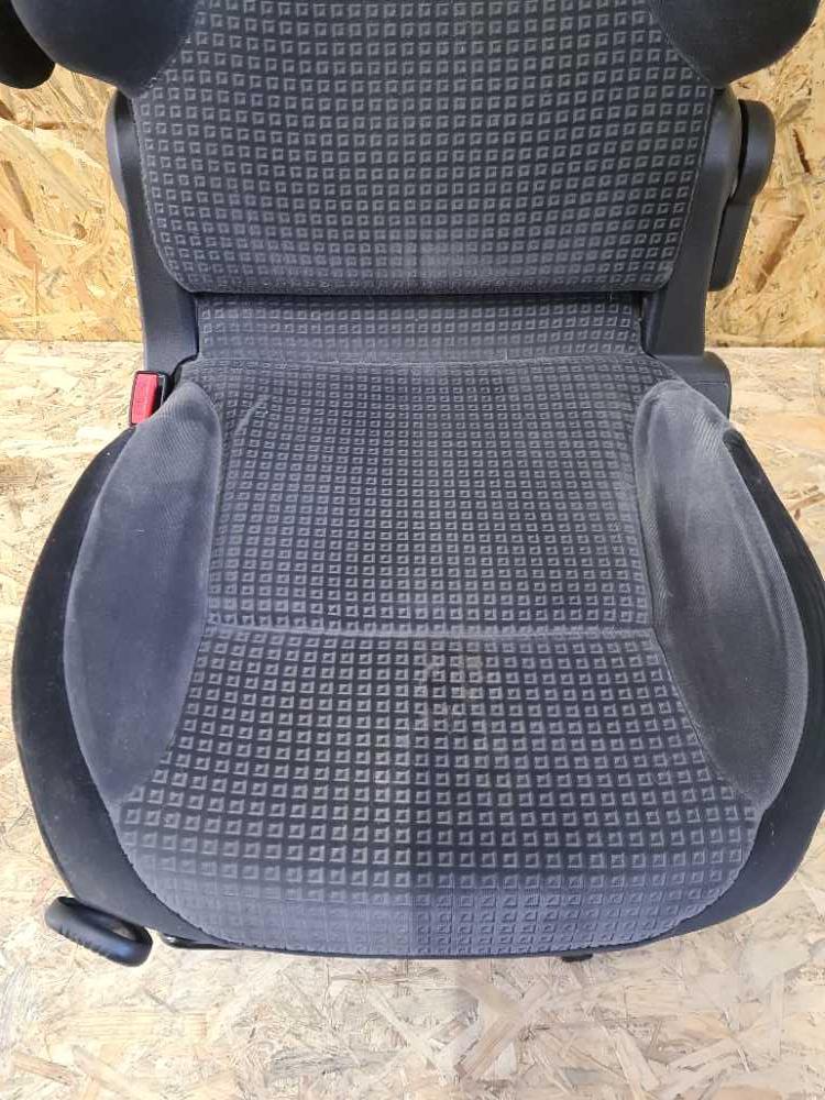 Sedadlo levé přední Citroen Berlingo Peugeot Partner III od 2008 airbag lehce prosezený sedák