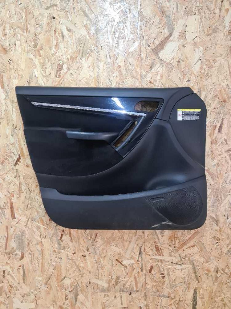 Obložení dveří levé přední Citroen C4 Grand Picasso do 2013 osvětlení kliky, přihrádky a lišty