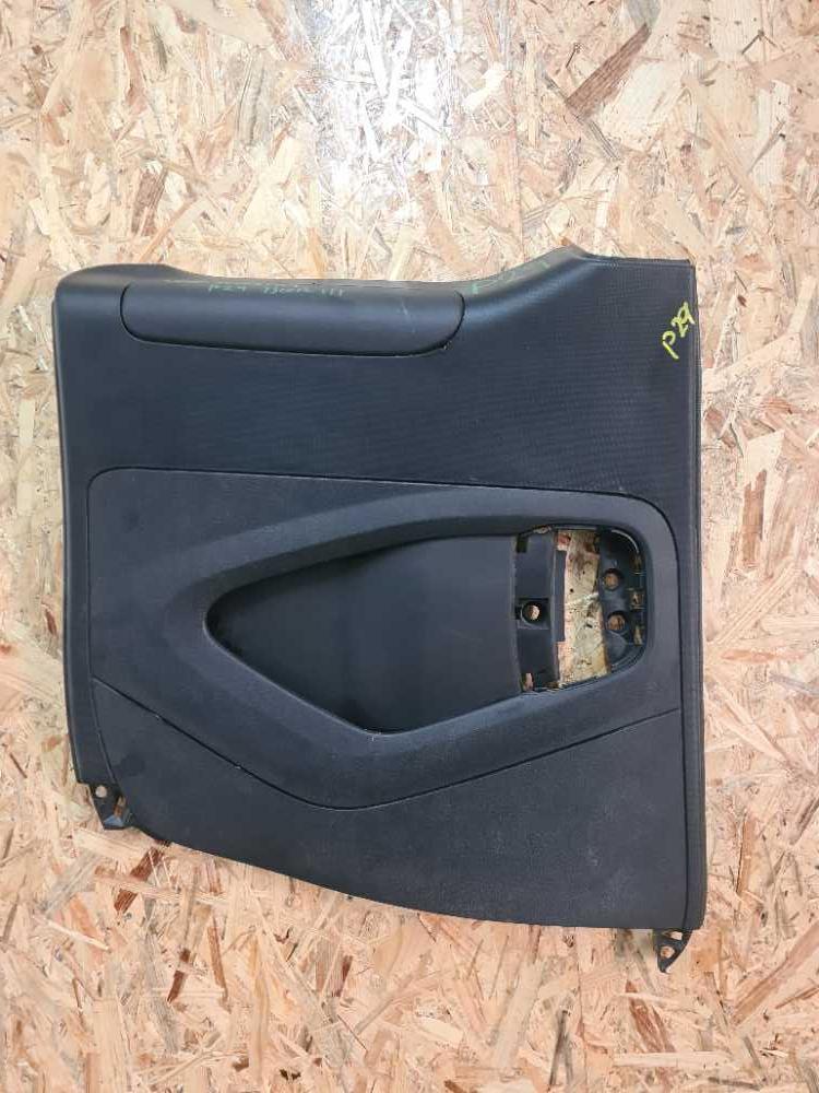 Obložení dveří levé zadní Citroen Berlingo Peugeot Partner III od 2008 chybí spodní lišta