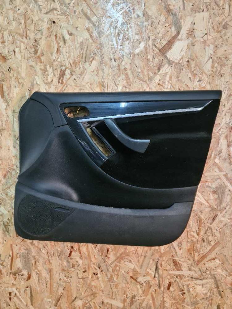 Obložení dveří pravé přední Citroen C4 Grand Picasso do 2013 podsvícení kliky přihrádky