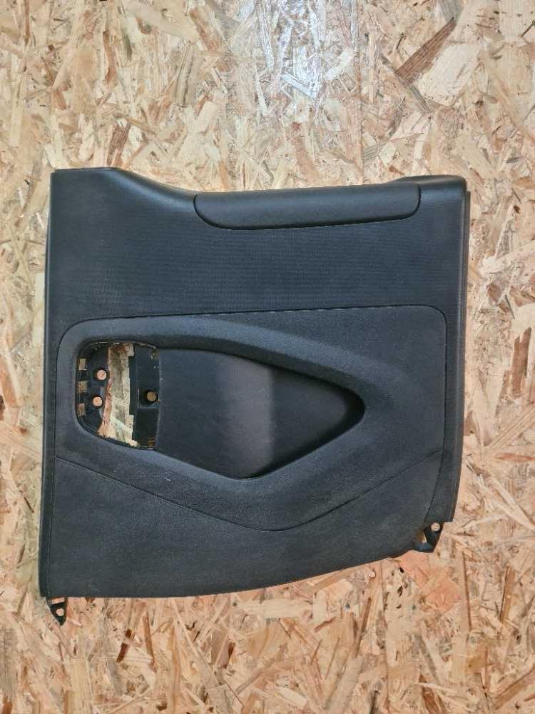 Obložení dveří pravé zadní Citroen Berlingo Peugeot Partner III od 2008 chybí spodní lišta