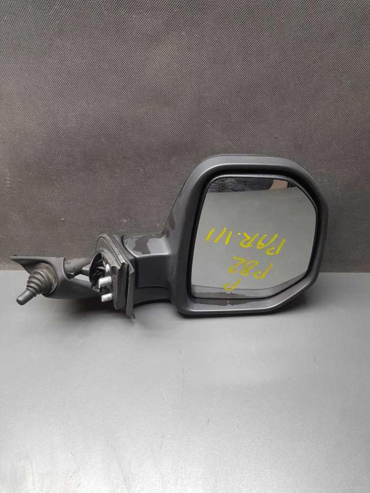 Zrcátko pravé Citroen Berlingo Peugeot Partner III od 2008 nelakováné manuální drobné oděrky